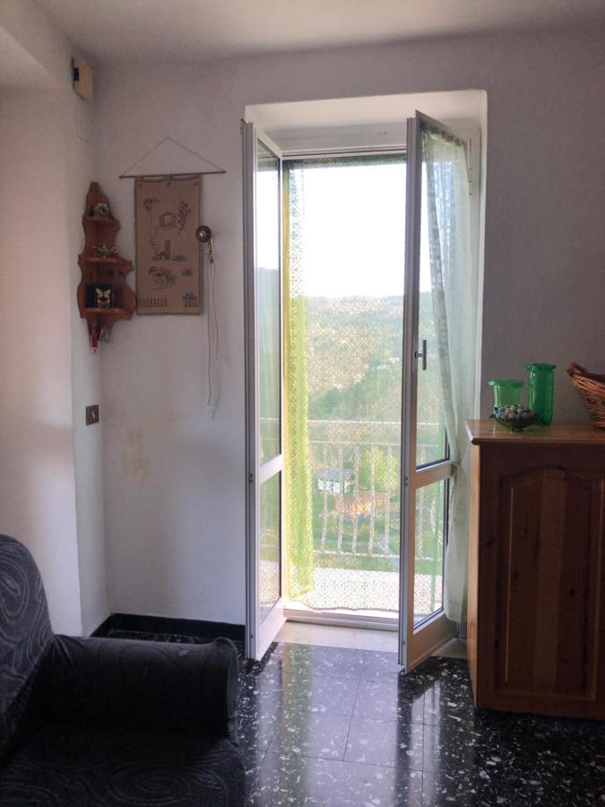 Apartamento Bilocale Mirella Carro Exterior foto